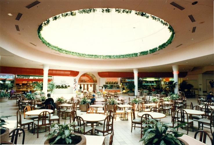 Northpark Mall - Davenport (Quad Cities), Iowa - Food Cour…