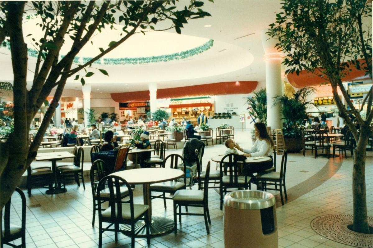 File:South Park Mall Food Court.jpg - Wikipedia