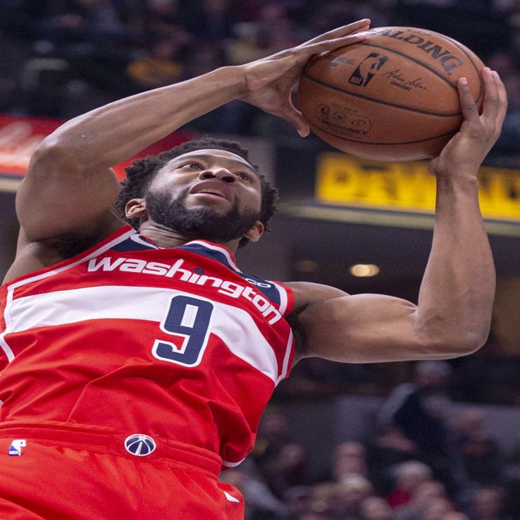 Rock Island S Randle Gets His First Full Nba Contract Basketball