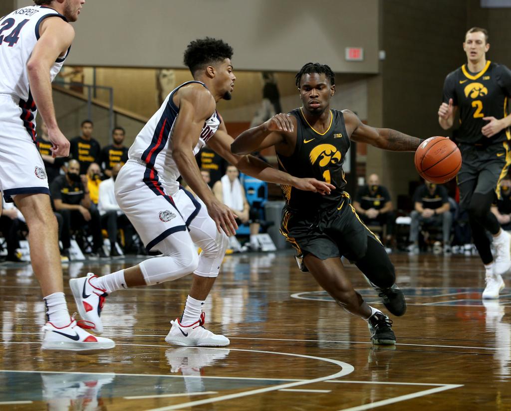 Hawkeyes Get An Education In Loss To Gonzaga College Sports Qctimes Com