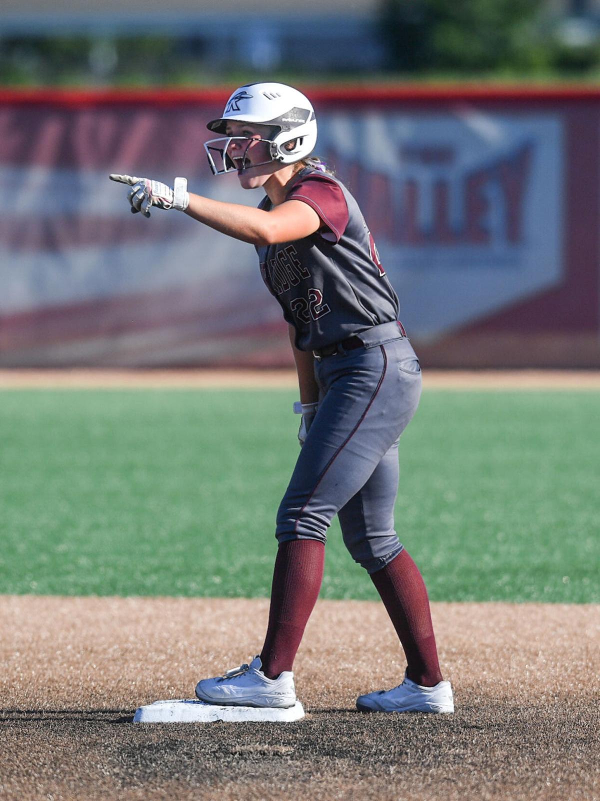 061621-qc-spt-2A-state-title-softball-034