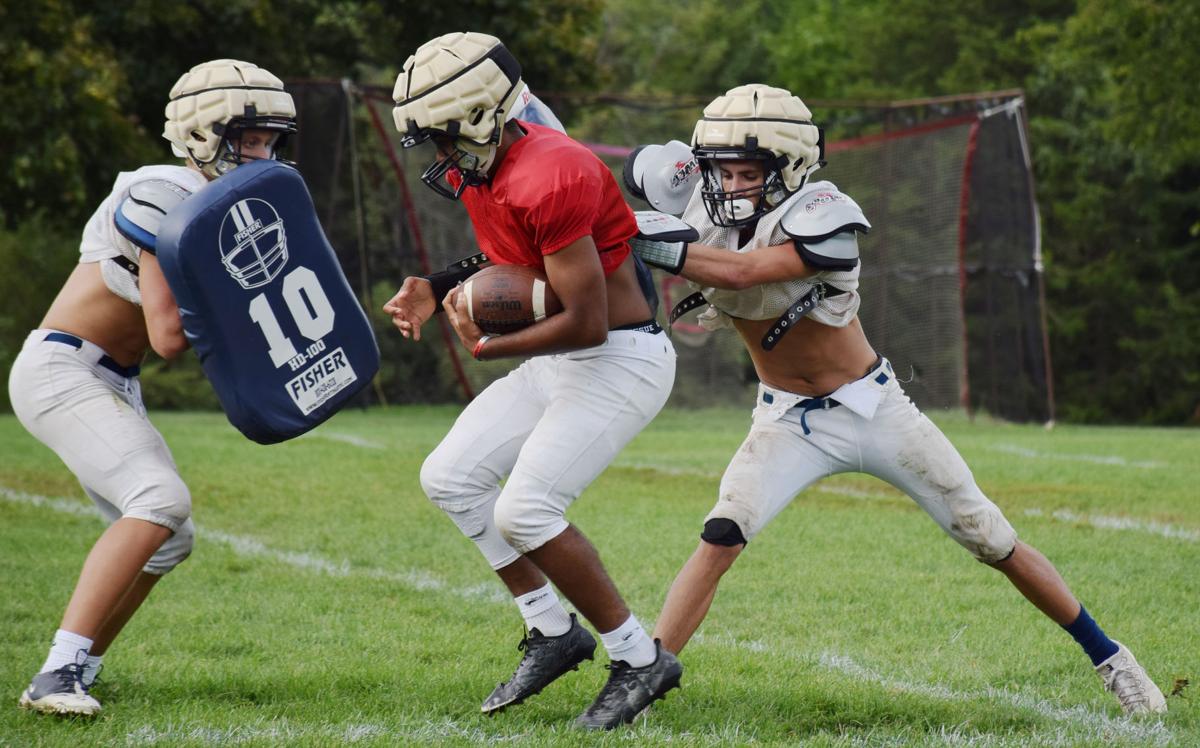 Mercer County Focused On Finishing This Year High School Football Qcvarsity Com Qctimes Com Mercer County Focused On Finishing This Year High School Football Qcvarsity Com Qctimes Com