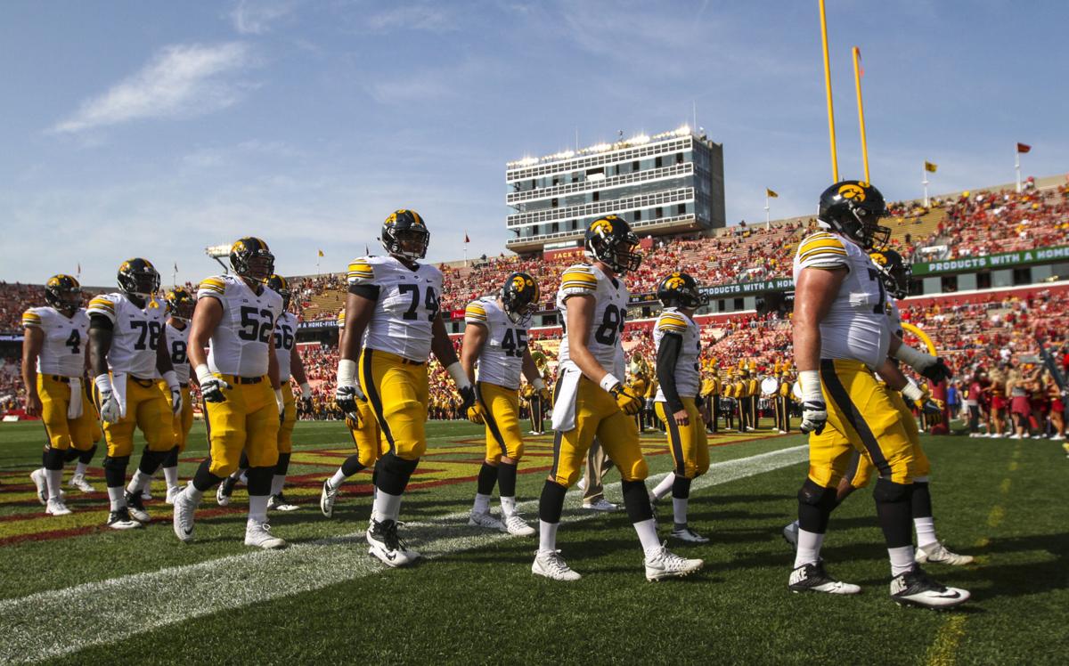 090917-HAWKEYE-FOOTBALL-042