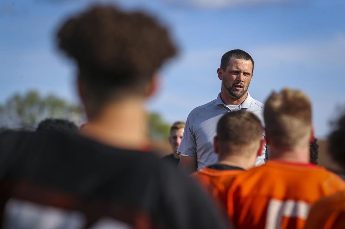 080717-FOOTBALL-PRACTICE-002