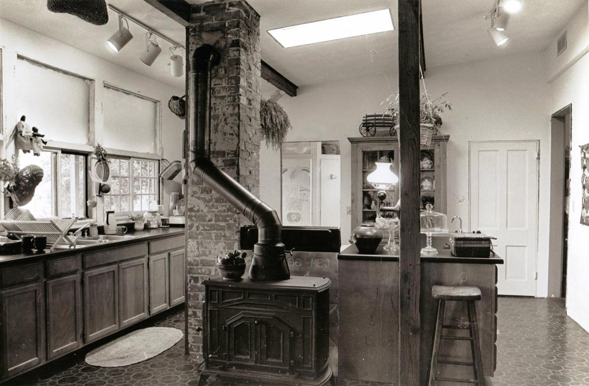 Davenport will demolish two homes in the Hamburg Historic District. One