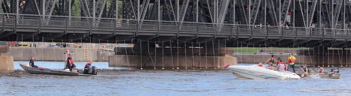 Disabled Boat Rescued From Rollers At Lock And Dam 15 Local News