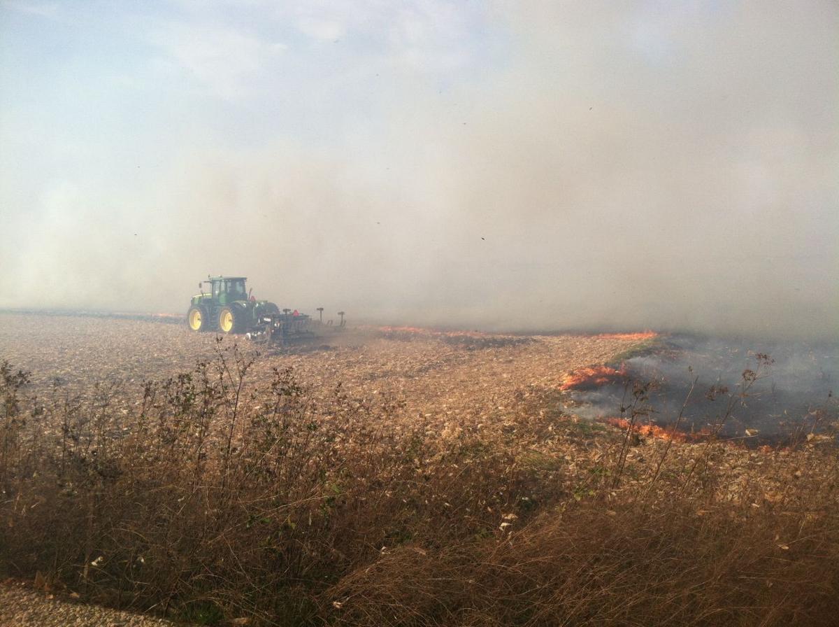 Scott County crews battle major field fires near Eldridge Local News
