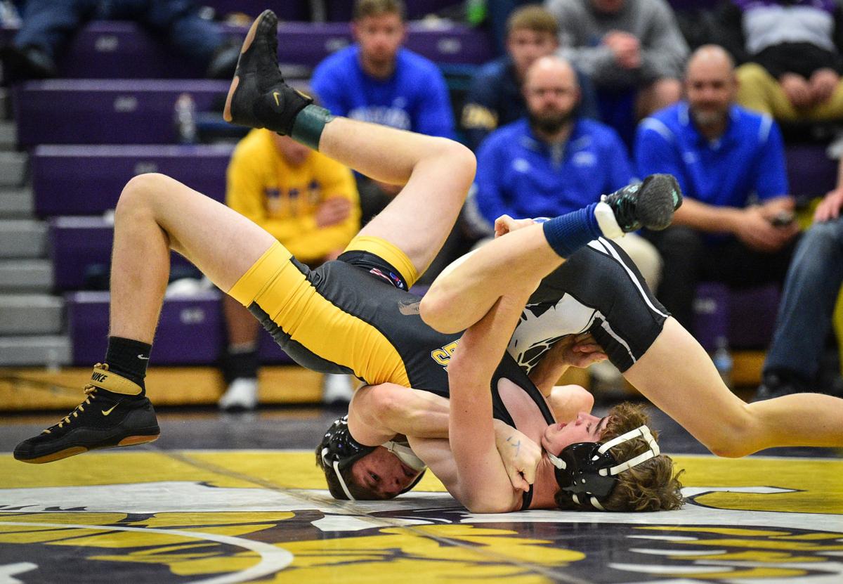 Lower weights power Camanche to title in DeWitt