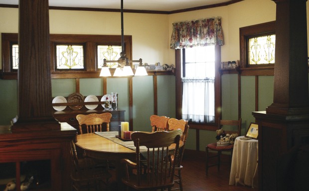 The Art Of Craft Colors Play Up Architectural Features Home The Art Of Craft Colors Play Up Architectural Features