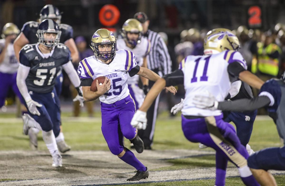 Photos Muscatine Football At Pleasant Valley High School
