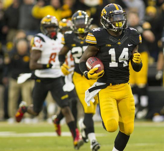 Iowa Football Adds to '22 Recruiting Class - Sports Illustrated Iowa  Hawkeyes News, Analysis and More