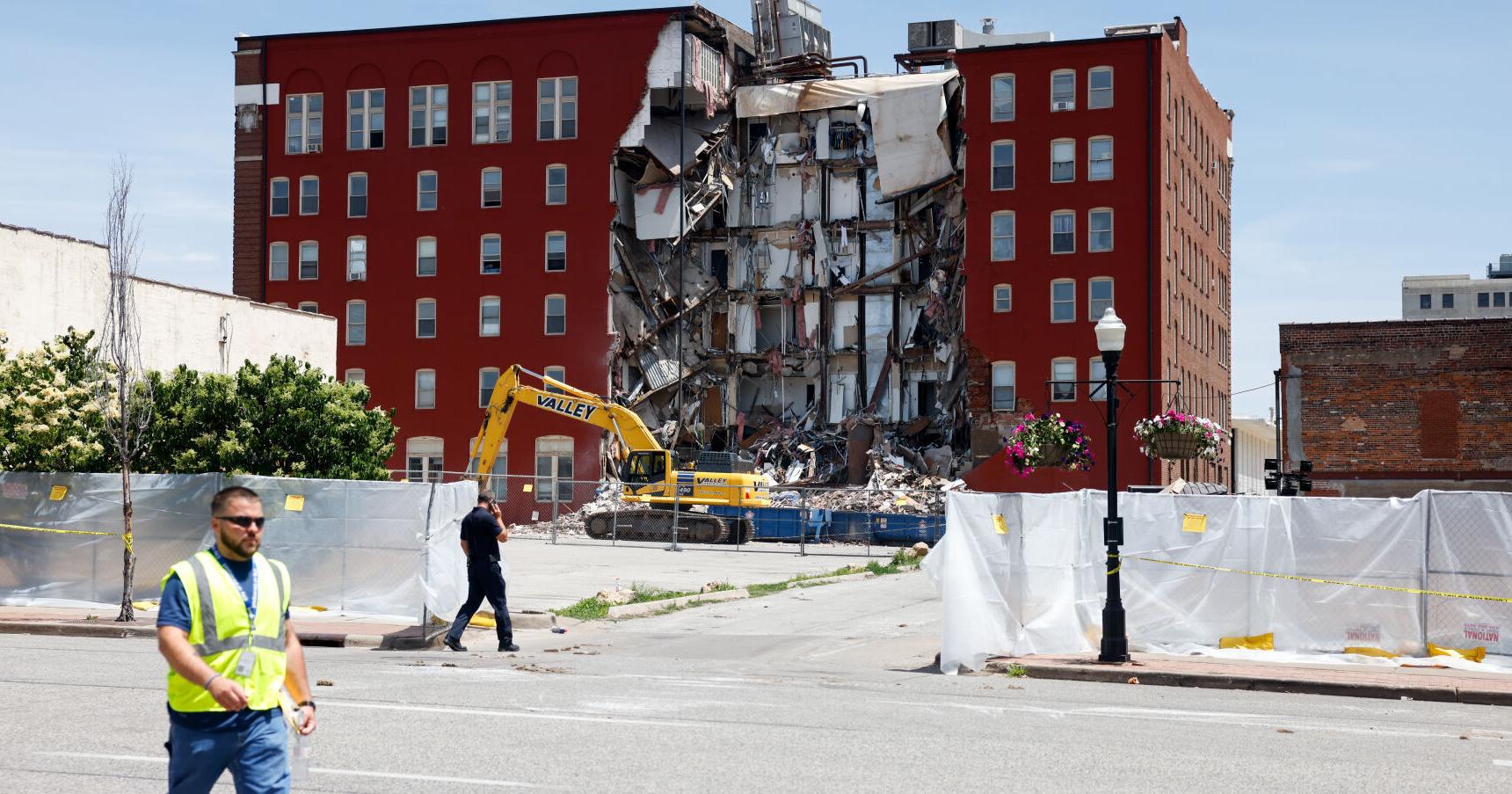 Report details timeline of Davenport building collapse - Vimarsana News