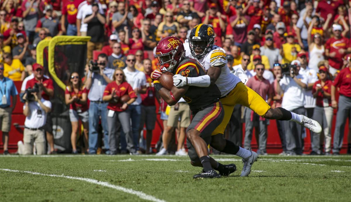 090917-HAWKEYE-FOOTBALL-035