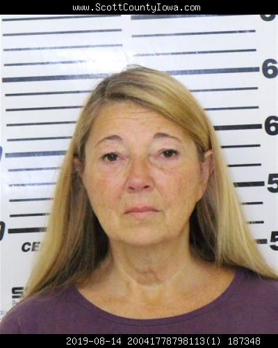 LeClaire woman accused of pocketing donated funds from fundraiser