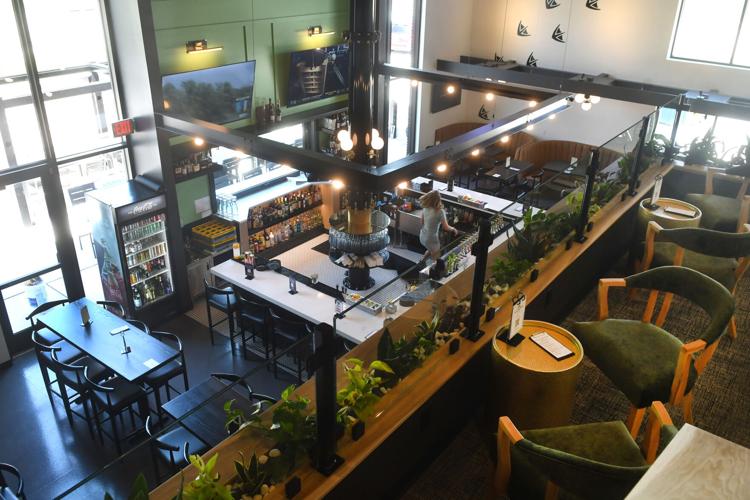 Edison's Raw Bar in Bettendorf blends contemporary and vintage