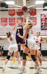 121721-qc-spt-dewitt-assum-hoops-007