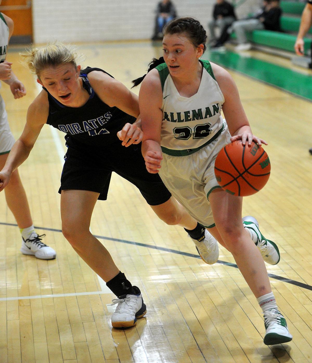 Prep Roundup Short Handed Riverdale Goes 3 0 At Alleman High School Girls Basketball Qcvarsity Com Qctimes Com