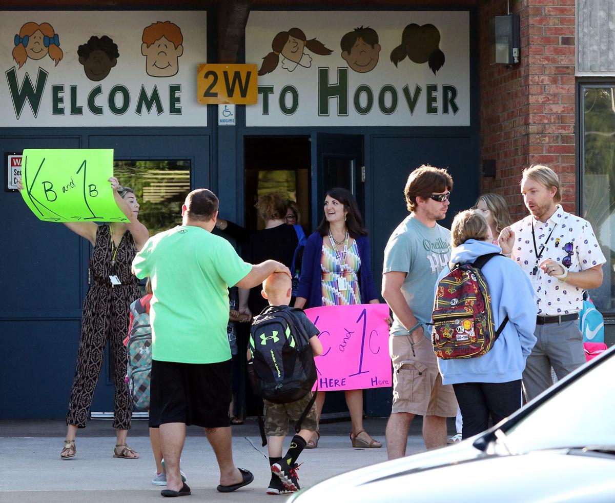 PHOTOS First day of school at Herbert Hoover Elementary Local News