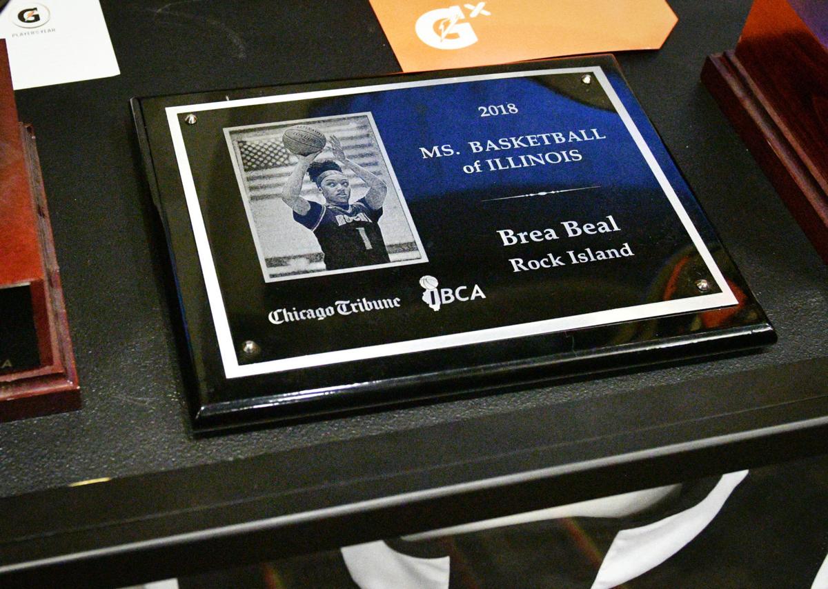 Rock Island S Brea Beal Named Illinois Ms Basketball For The