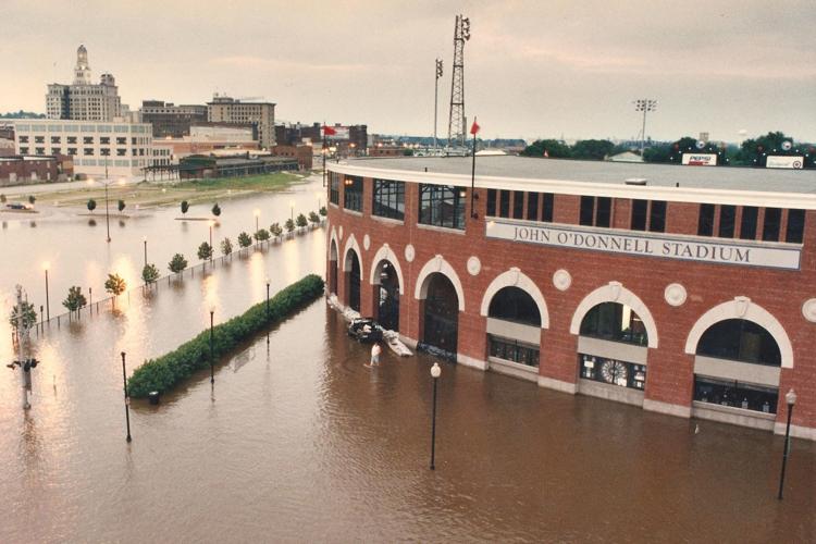 Quad Cities, IA/IL (Great River and Modern Woodmen Park) – Ballparks and  Brews