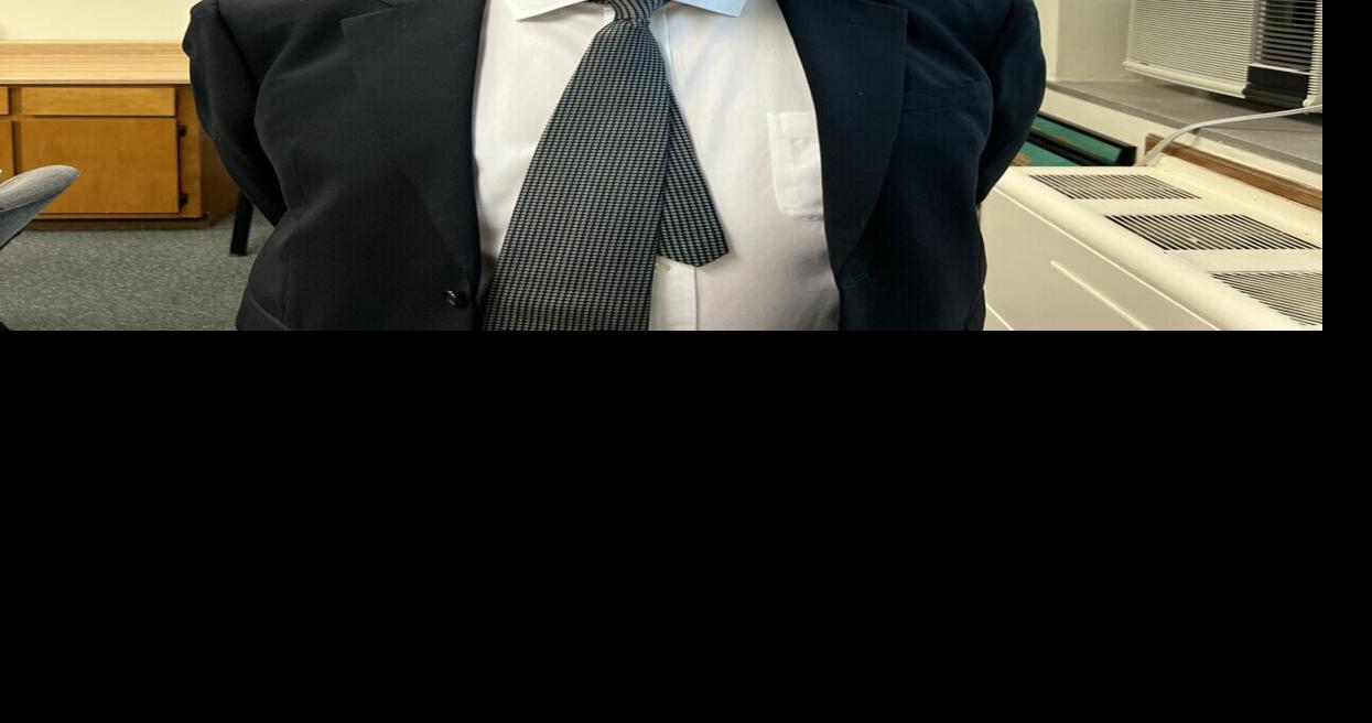 Alleman announces longtime QuadCities coach, teacher as new boys