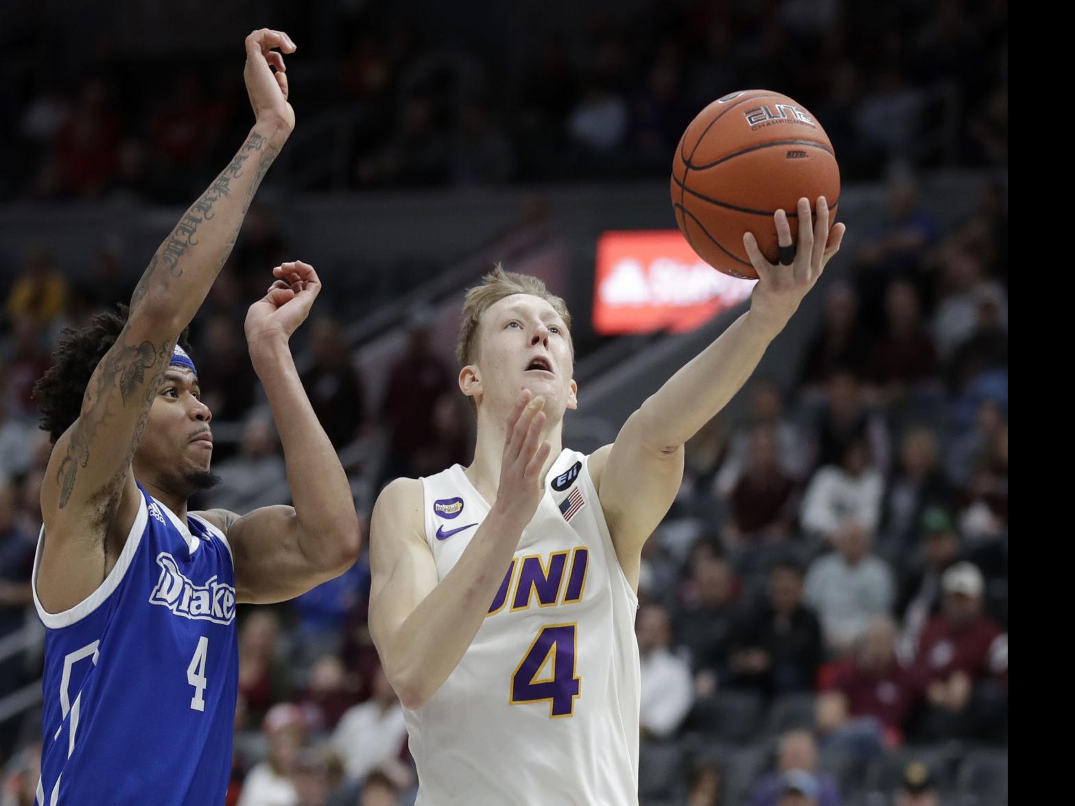 Northern Iowa S Green Enters Nba Draft Leaving Option Open To