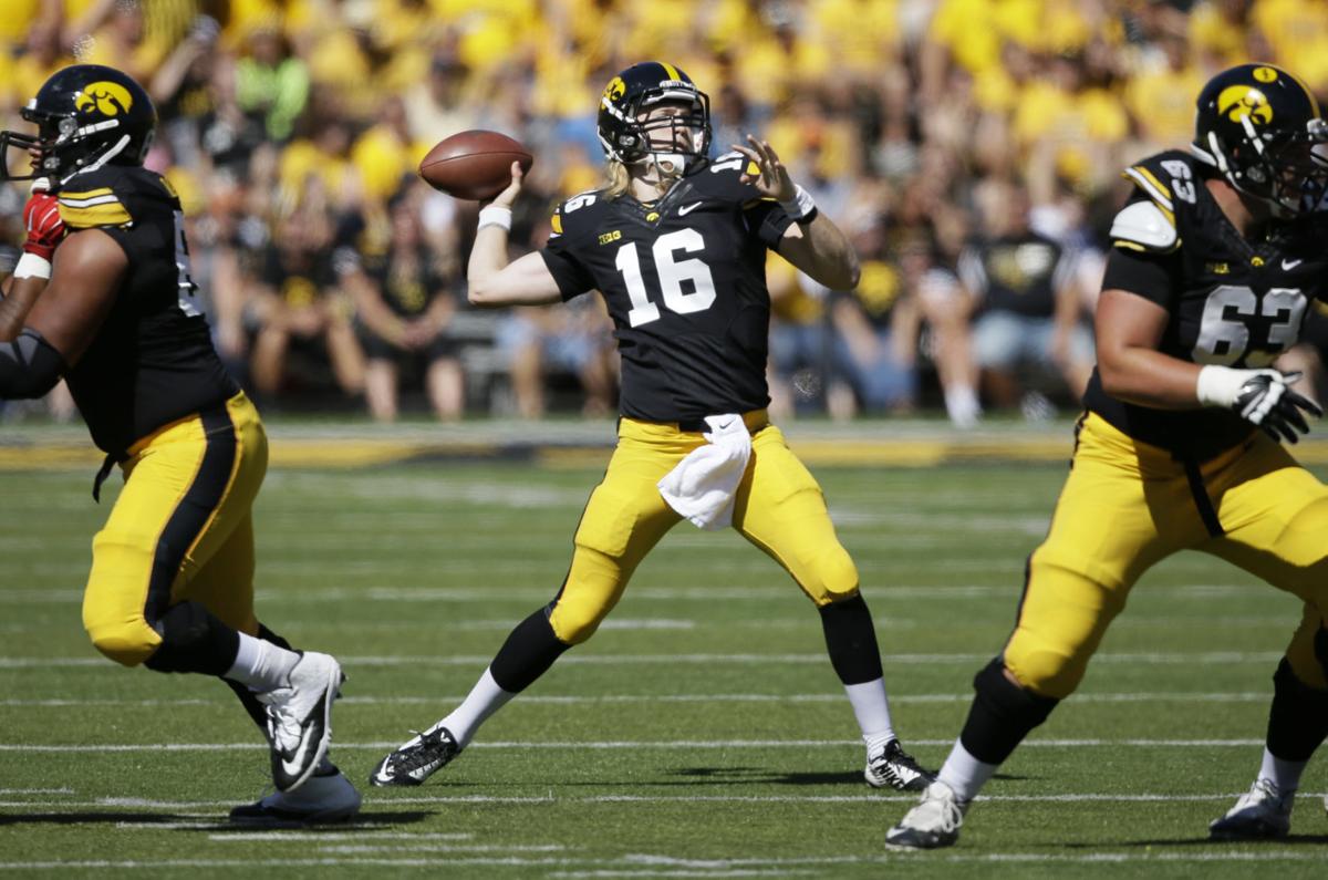 Beathard Prepares For Purdue As Iowa S Starter For Now Iowa