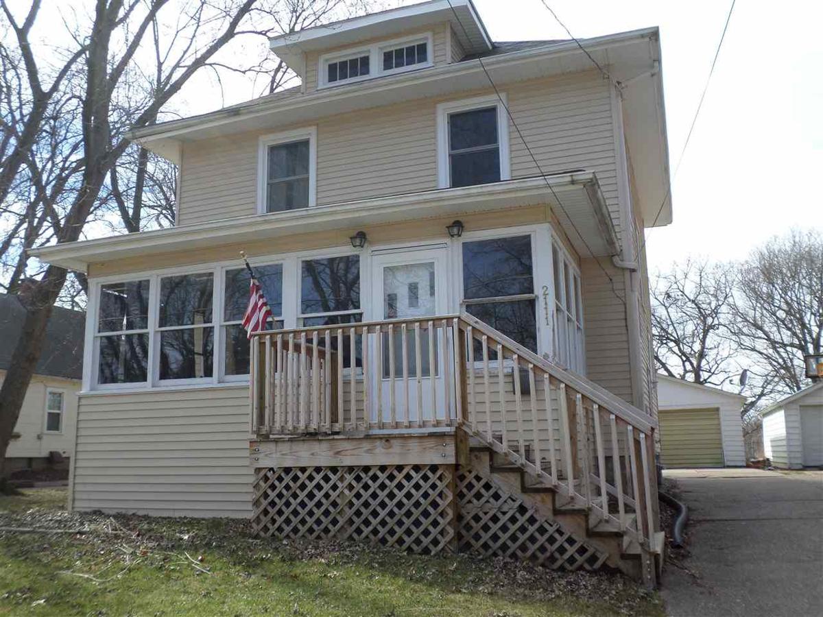 3 Bedroom Home in East Moline - $99,900