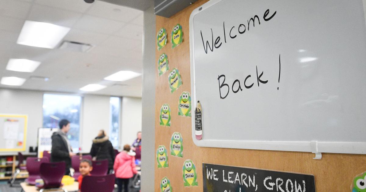Illinois, Iowa schools to remain closed for academic year