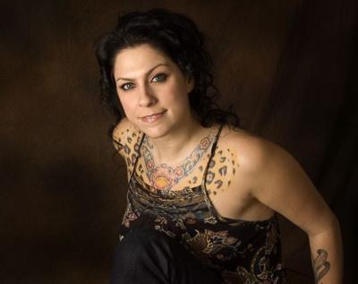 Danielle Colby of American Pickers to open burlesque museum