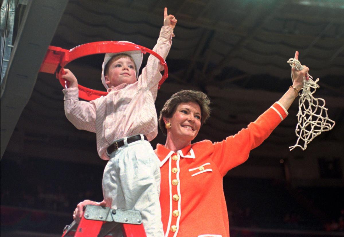 Obit Pat Summitt Basketball
