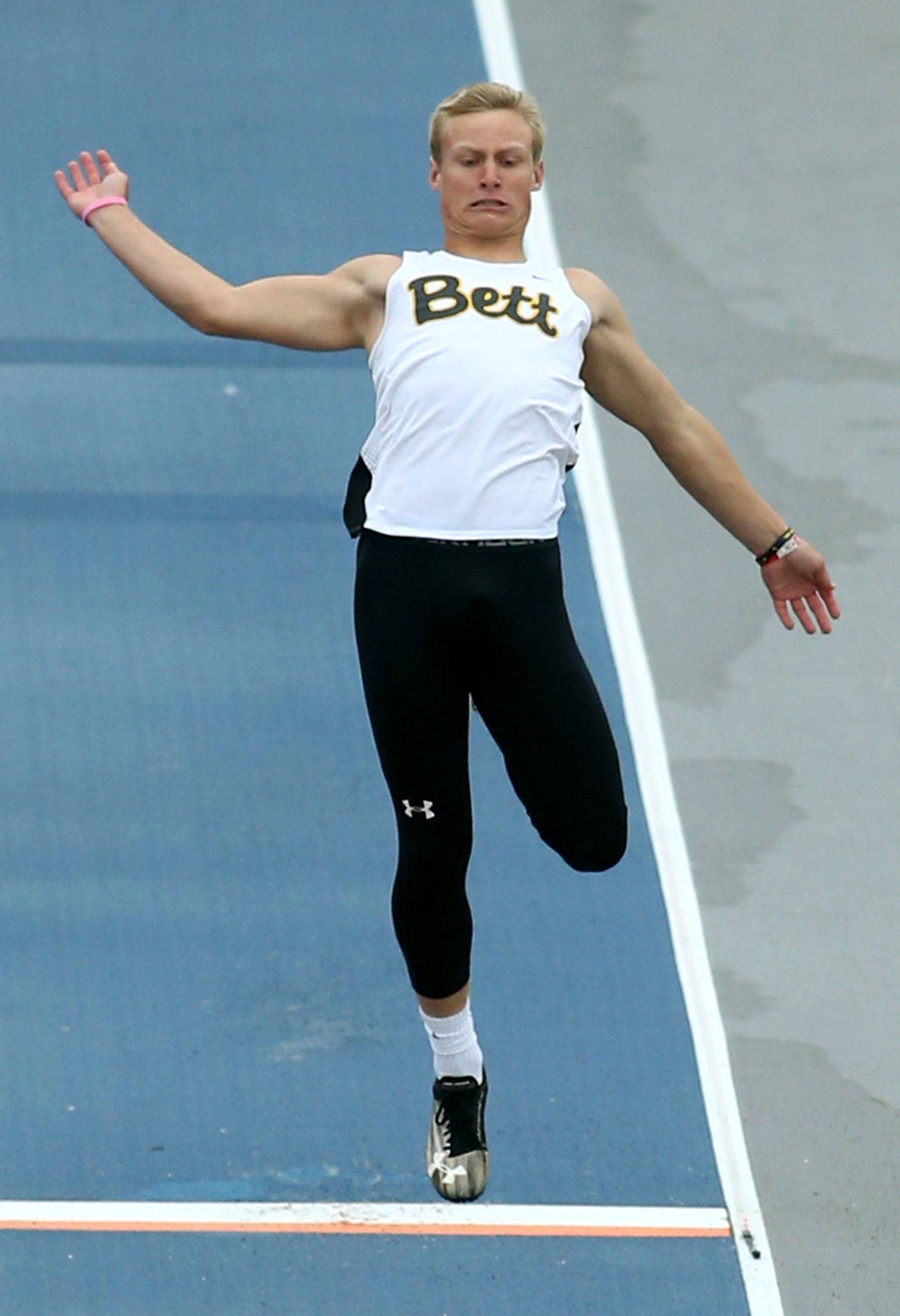 051917-State-Track-010