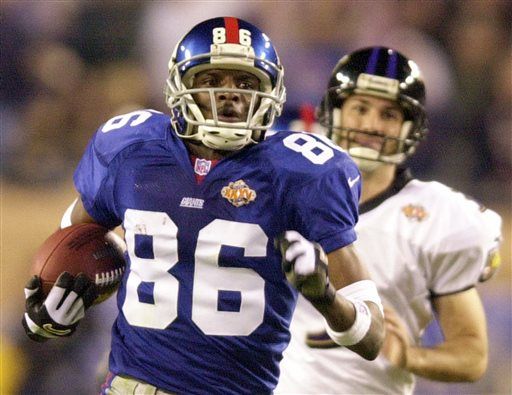 January 28, 2001: Wide receiver Ron Dixon #86 of the New York Giants  returns a kick for a 97 yard touchdown during Super Bowl XXXV between the  Baltimore Ravens and the New