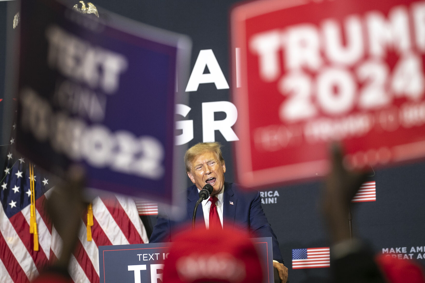 Trump Jump-starts Iowa Caucus Turnout Effort, Blasts Biden In Cedar Rapids