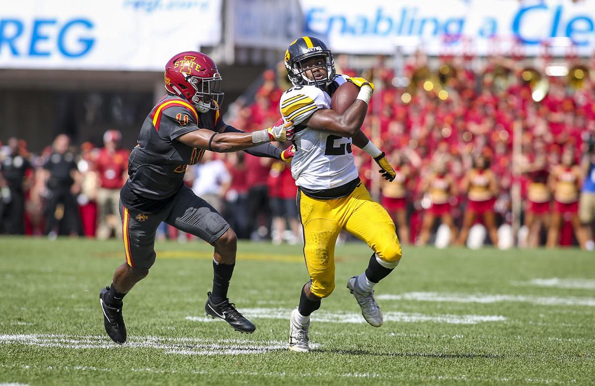 090917-HAWKEYE-FOOTBALL-041