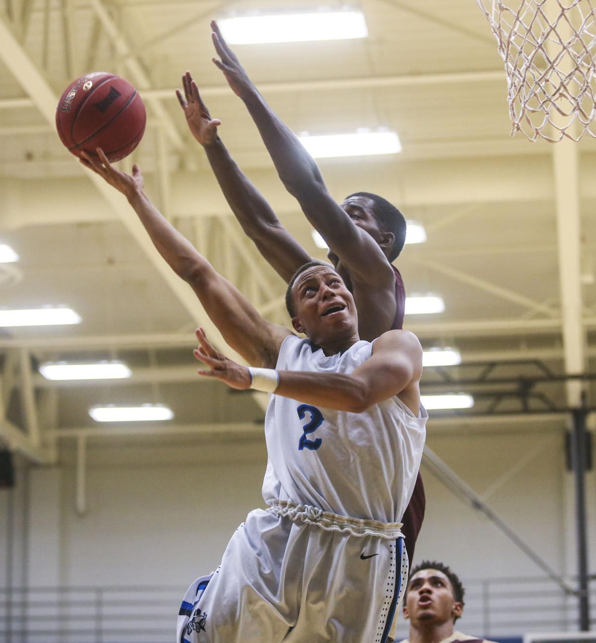 Photos Robert Morris men's basketball at St. Ambrose College