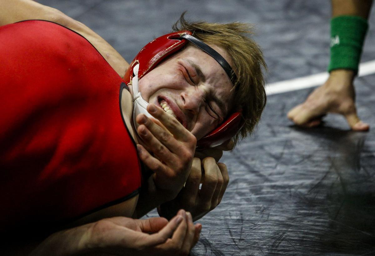 021517-WRESTLING-DUALS-021