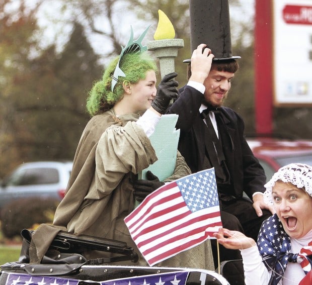 Soggy Bettendorf parade still delights children Local News