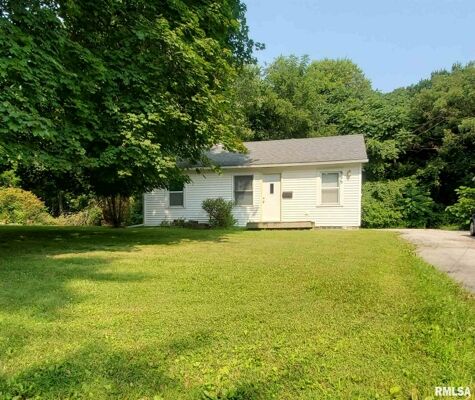 2 Bedroom Home in Moline - $80,000