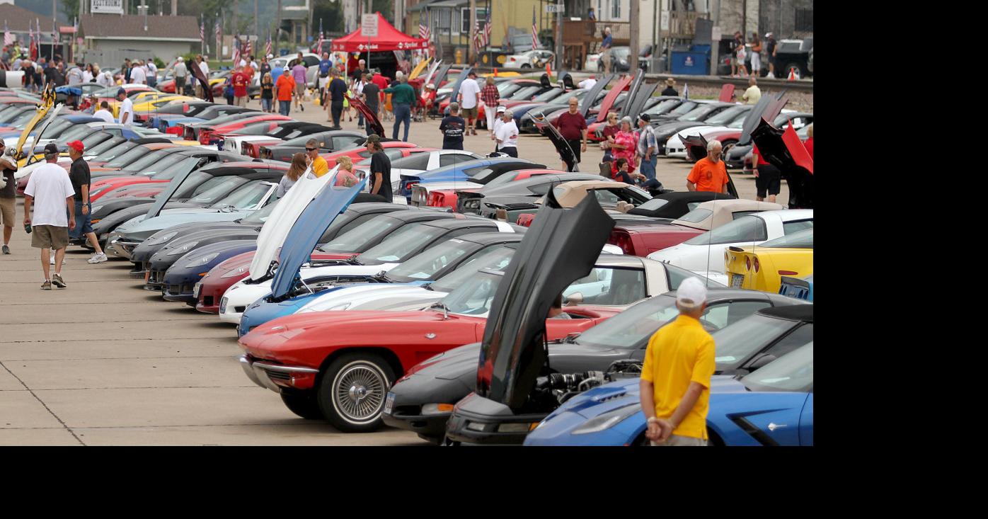 Photos Vettes on the River Car Show