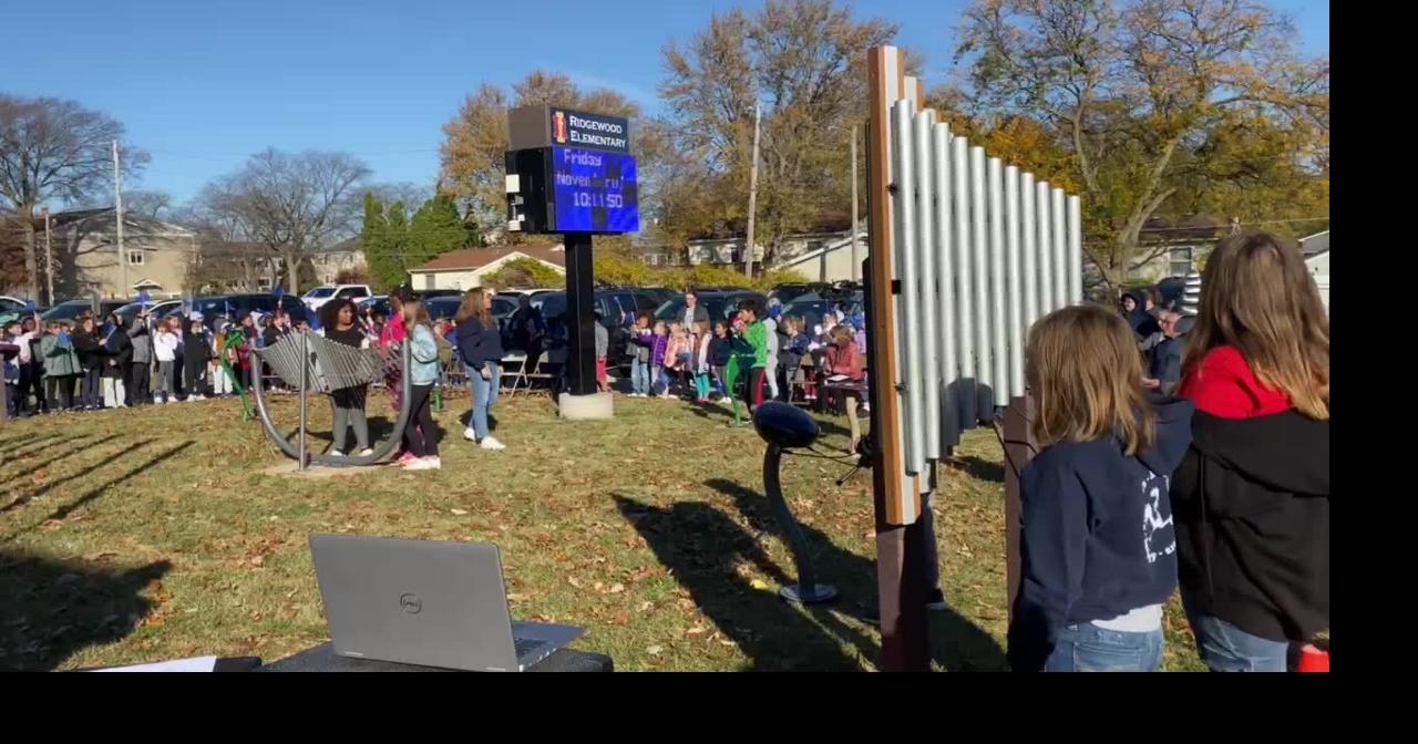 Ridgewood Elementary School students sing "Wavin' Flag"