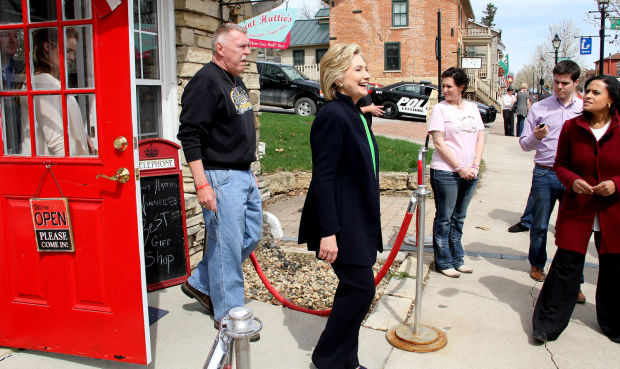 041415-clinton-12