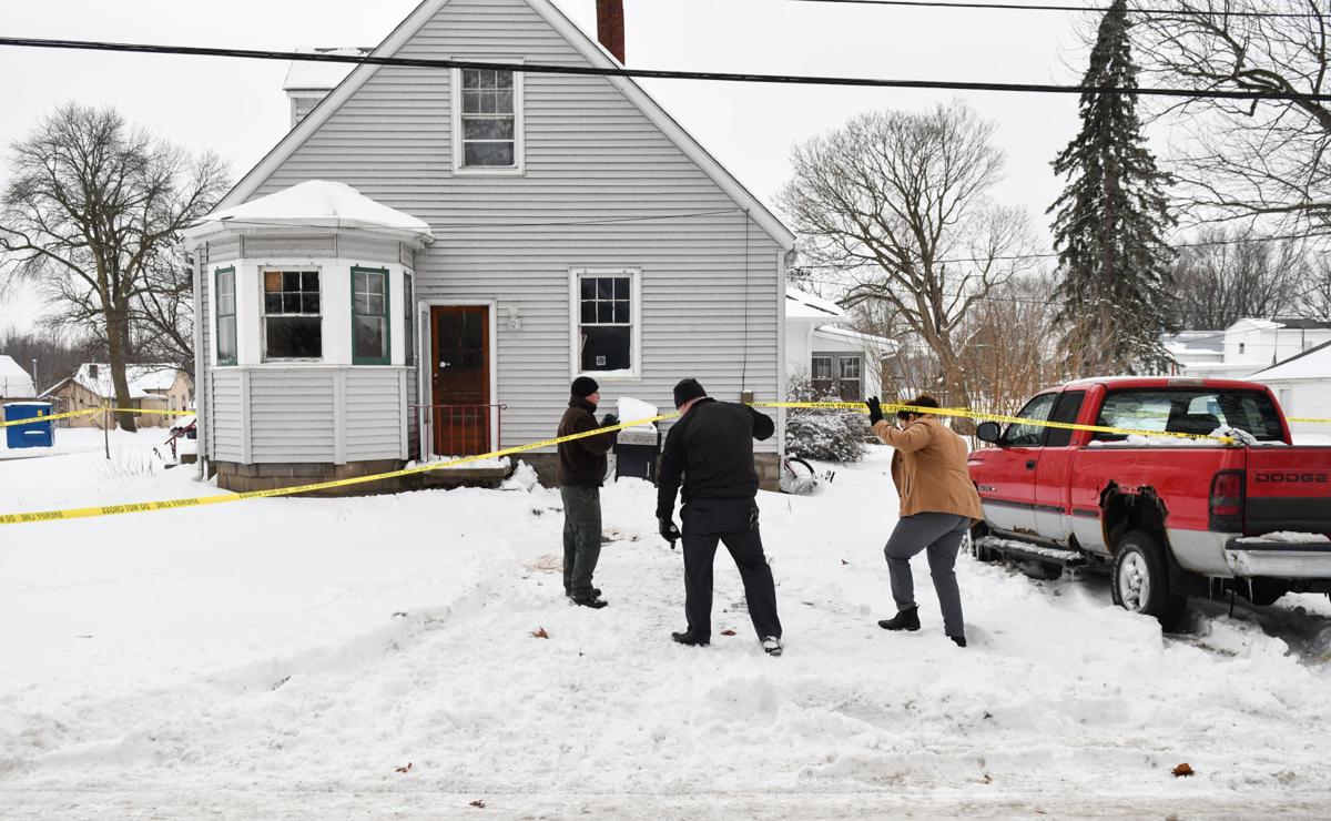 Officials identify woman who was found dead outside home in Barstow