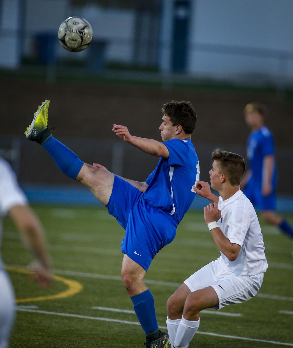 041717-PV-CENTRAL-SOCCER-022