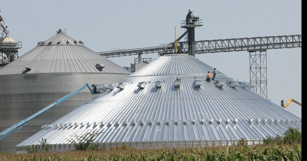 Dunkerton coop building 1.3 millionbushel grain bin