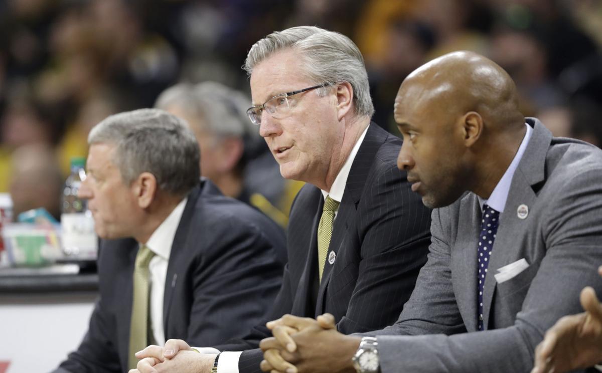 Tonight's IowaNotre Dame game at a glance