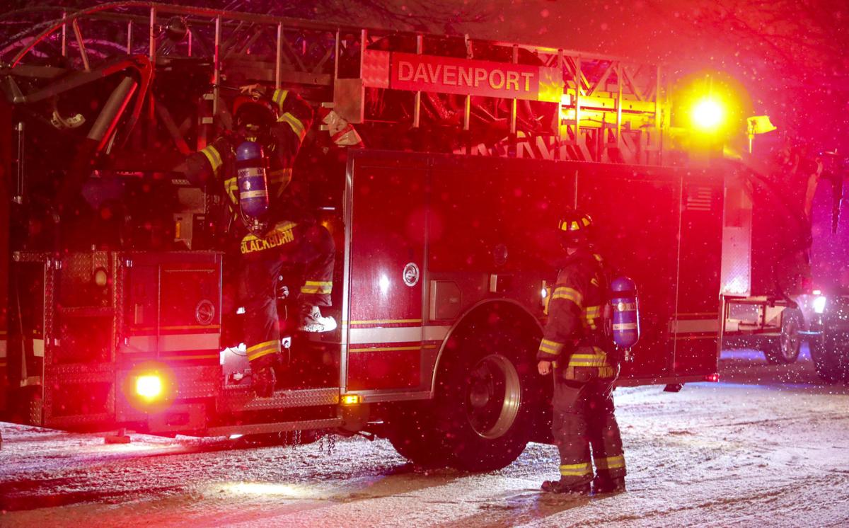 Photos Fire At The Breckenridge Apartments In Davenport Local