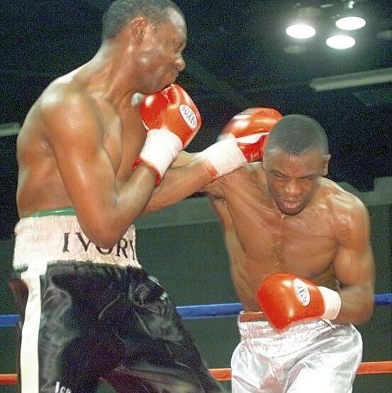 Davenport boxer Antwun Echols dies at 51 - Vimarsana News