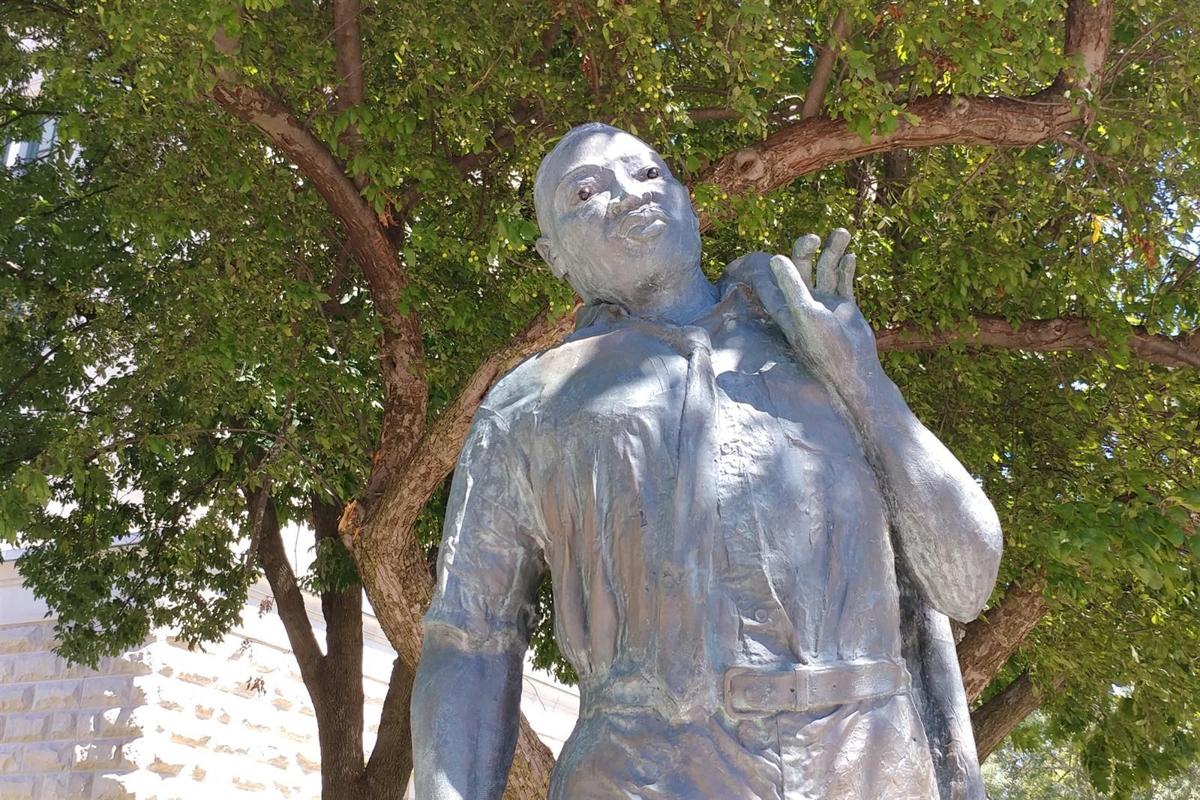 Martin Luther King statue