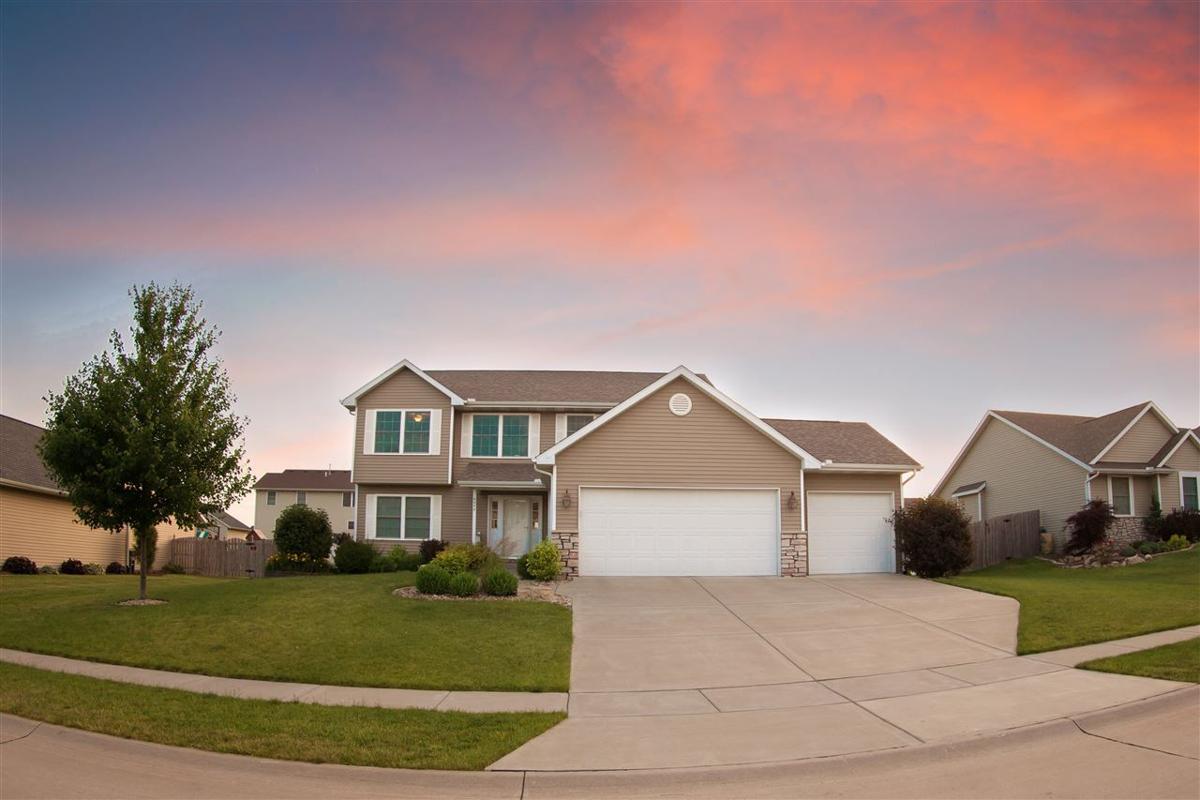 4 Bedroom Home in Bettendorf - $367,900